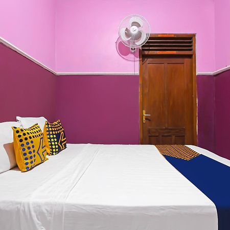 Spot On 91911 Rejeki Homestay Syariah Malioboro Jogjakarta Buitenkant foto